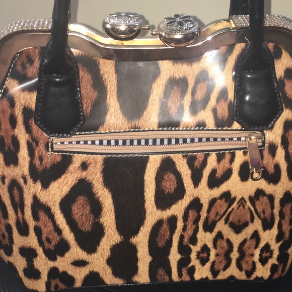 Brand New Cheetah purse - Picture 13 of 16